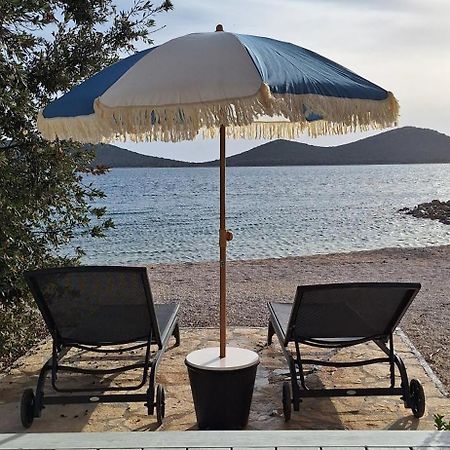 Villa On The Beach Pakoštane Buitenkant foto